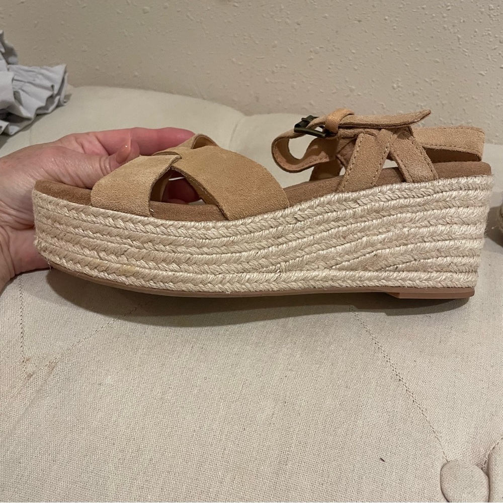 Toms Suede Platform Wedge Sandals - Picture 13 of 16